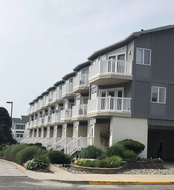 Luksus rækkehus i Diamond Beach med havudsigt og minutter til Cape May - Image 1
