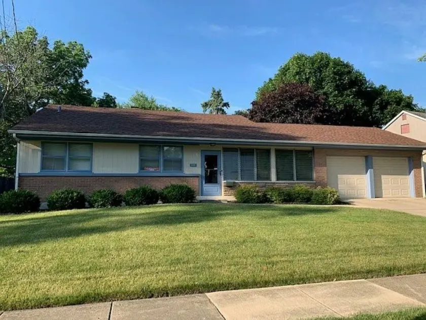 Spacious 5-bedroom 2 bath house - Image 1