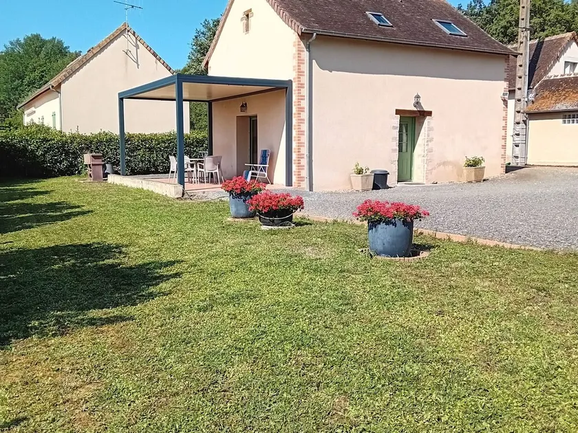 Charming Farmhouse: Nature, Quiet, South-Facing Terrace, Petanque Field - Image 1