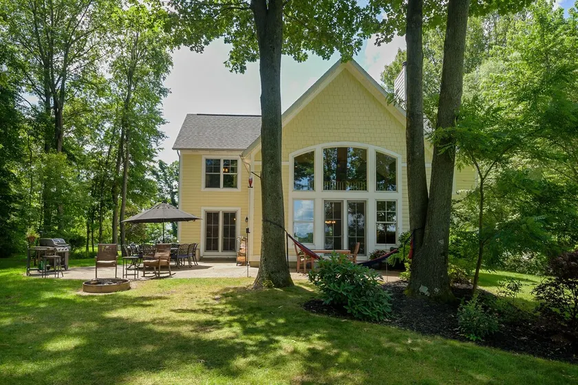 Keeler Lakehouse ~ Pure Michigan ~ Indeholder kajakker og et paddle board - Image 1