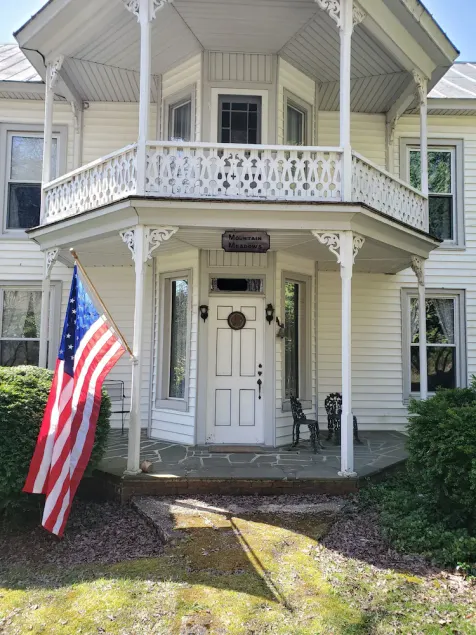 Blue Ridge Parkway Meadows of Dan; Fresh Air, Quiet, Lakeview,  pet-Friendly - Image 1