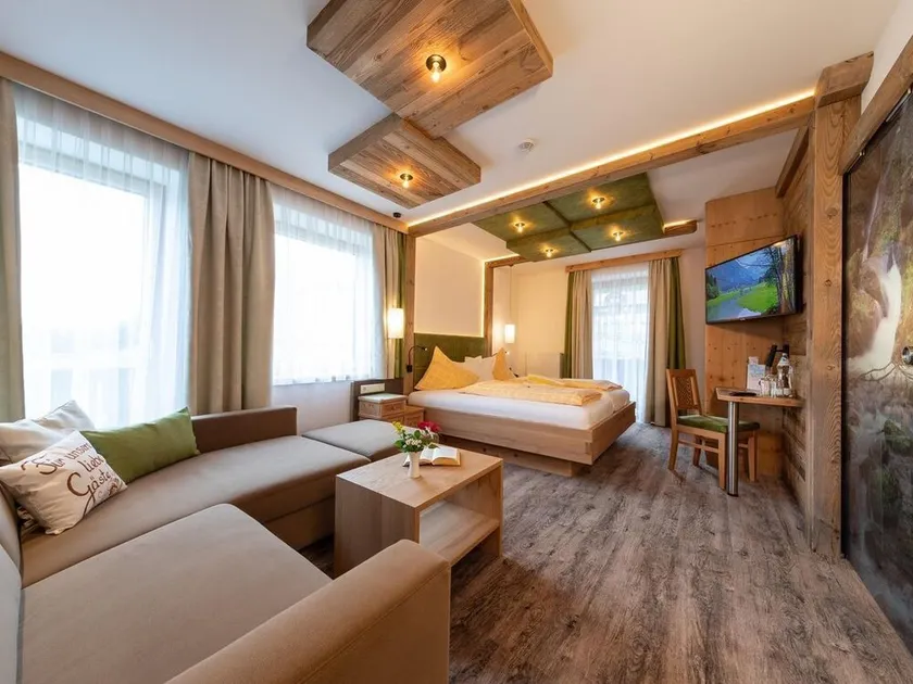Juniorsuite Schmiedstock, shower, WC, 1 bedroom - Sporthof Austria - Image 1