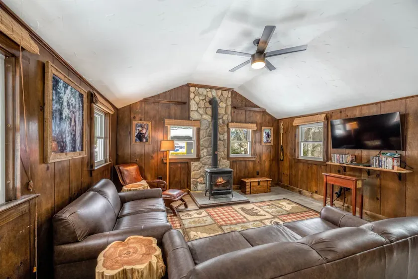 Renovated Cabin On River|Bretton Woods| Mt. Washington|Fishing+Hiking| Fire pit| - Image 1