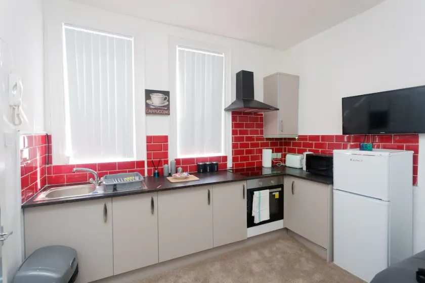 Studio apartment sleeps 2 Kirstall House - Image 1