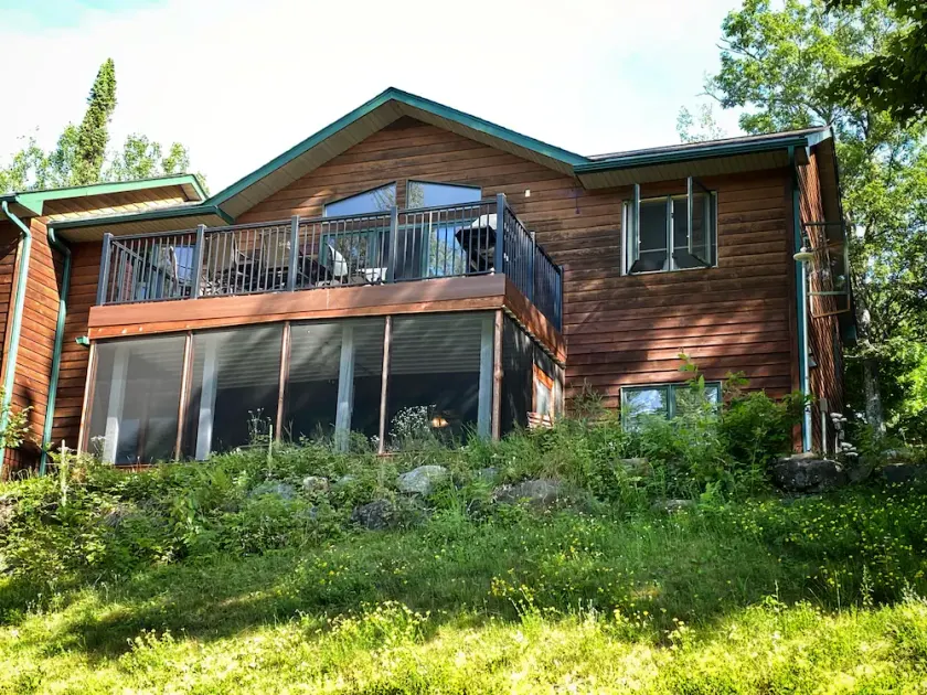 SnowMo, ATV, Fisch, Golf, Boot und Spaß im Lakewood's Resort am Lake Namakagon - Image 1