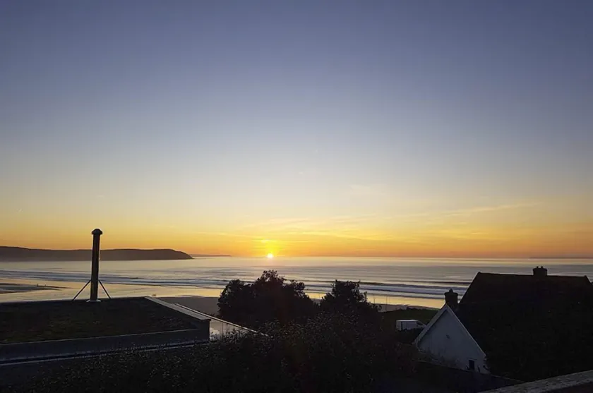 Rosalie, a 2 bedroom apartment near the beach at Woolacombe - Image 1