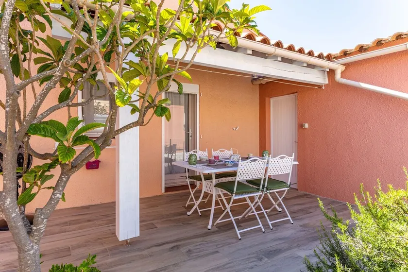 Gruissanne - Maison avec piscine, à 150m de la plage - Image 1