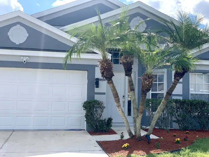Pool Home Near Siesta Key - Image 1