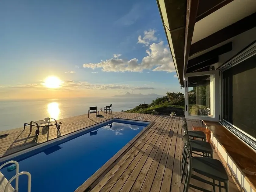 Tahiti, quiet air-conditioned tropical villa, marvelous lagoon and mountain view - Image 1