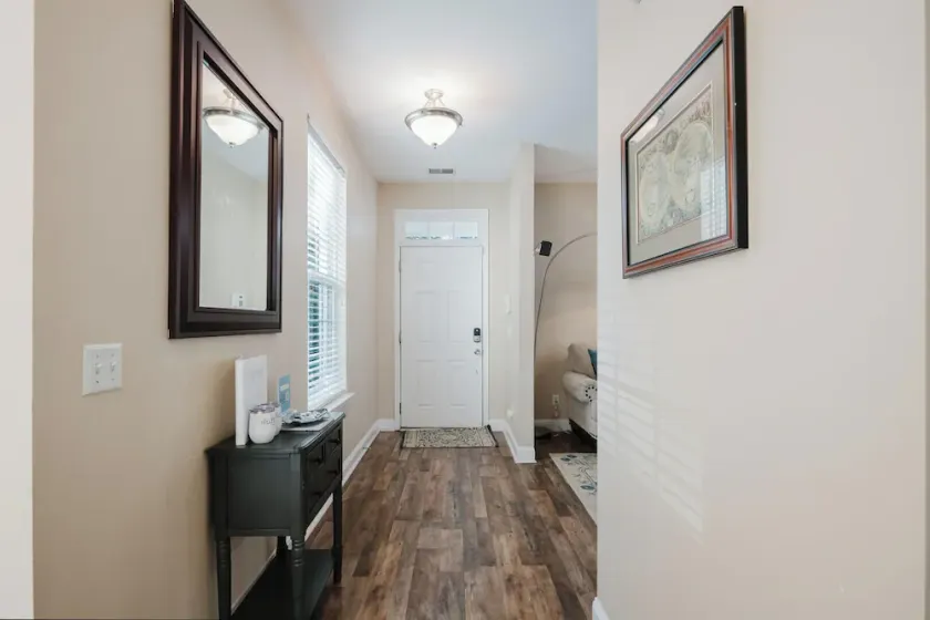 Dogs welcome! Adorable 3-Bedroom Coastal Home in Historic Old Town Bluffton - Image 1