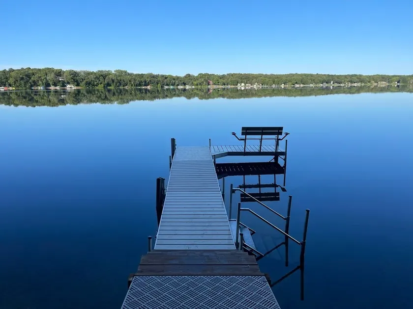 The Hill House at Turtle Lake - Image 1