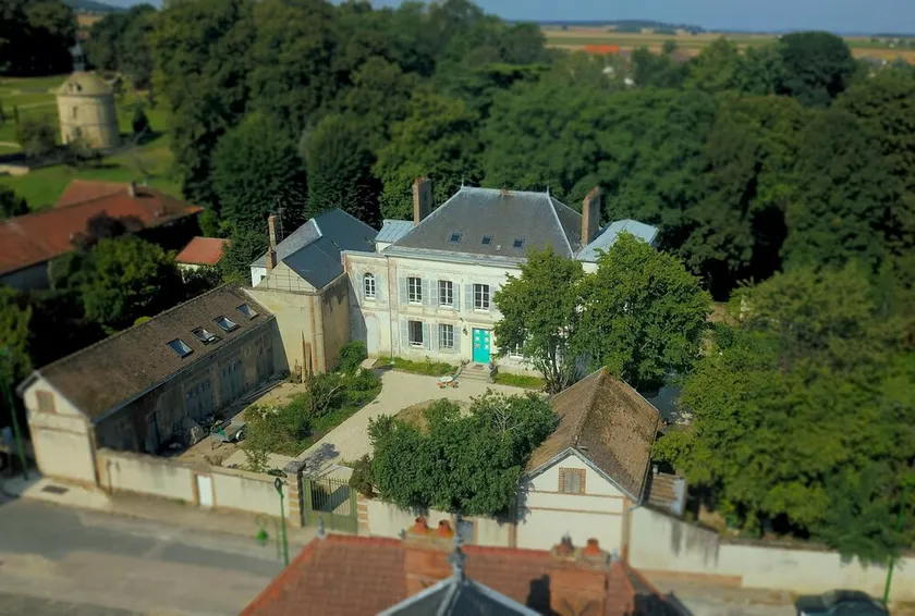 YXIE - Manoir des Arts - Suite Camus - Image 1