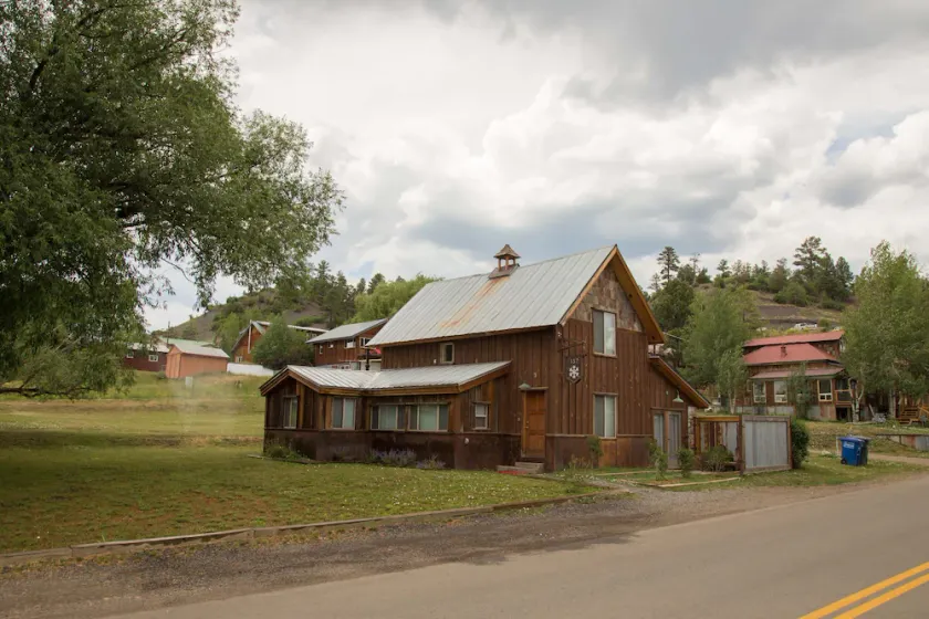100 Year Old Home in Historic Downtown A / C, Spa privatif, 70Amp chargeur de voiture - Image 1