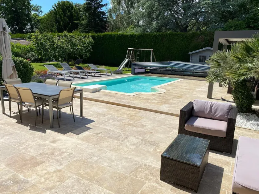 Maison Avec Piscine 3,5x7x1,2m et Jardin, 45min Paris - Image 1