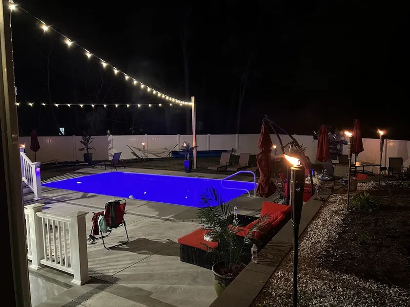 Private Cape Cod Home, with Heated Pool and Hot Tub - Image 1