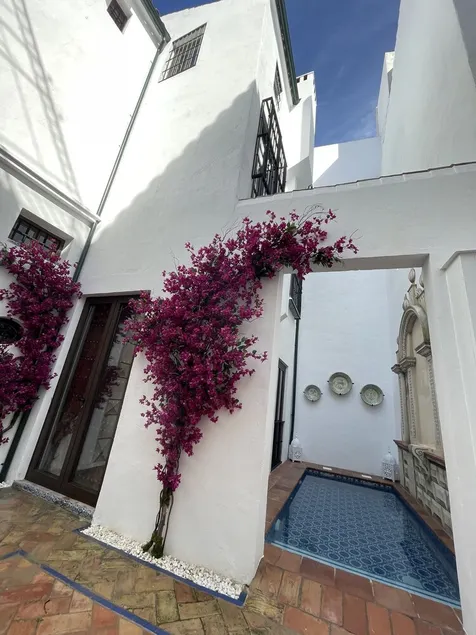Gandesa, Palace House - Image 1