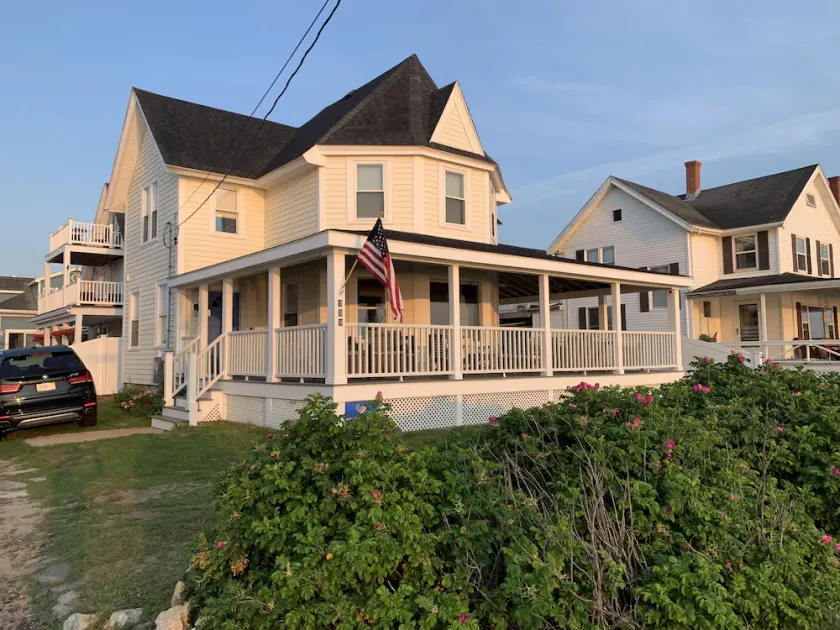 Ocean Front With Panoramic Views - Walk to the Beach and Town! - Image 1