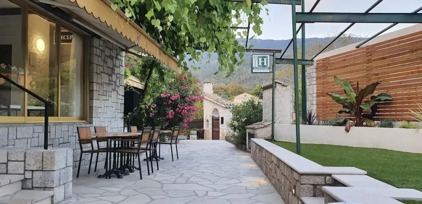 Hôtel La Vigneraie - Image 1
