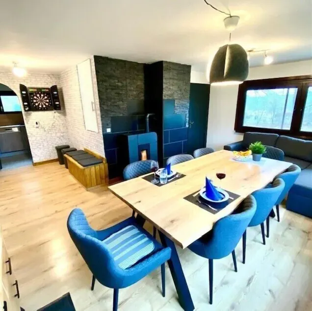 Cozy vacation home for up to 8 people with terrace - Image 1