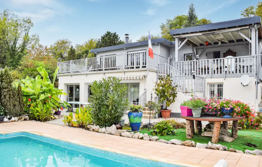 Nice Apartment In Chambornay-Lès-Pin - Image 1