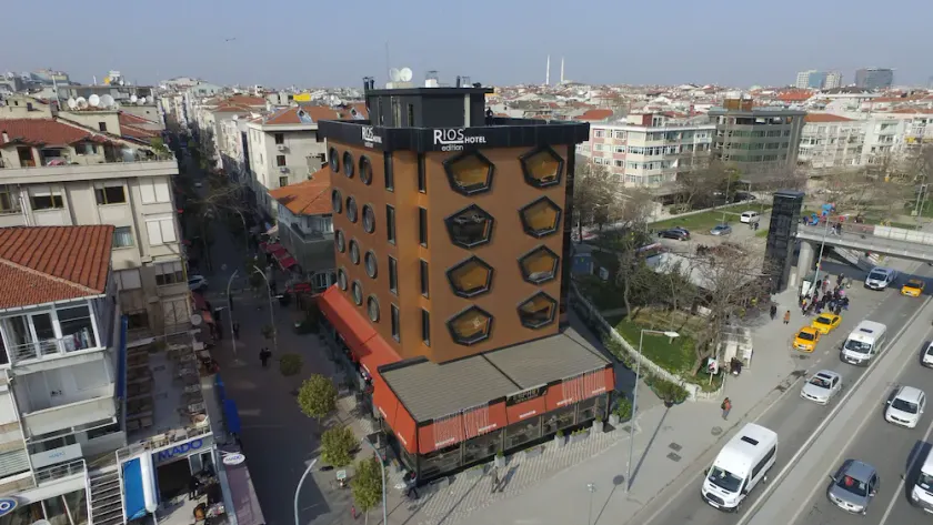  Portwort Hotel - Image 1