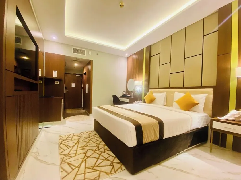 Superior Room Near Go Fresh Supermarket by E R - Image 1