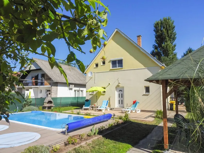 Holiday Home Sunny Day by Interhome - Image 1