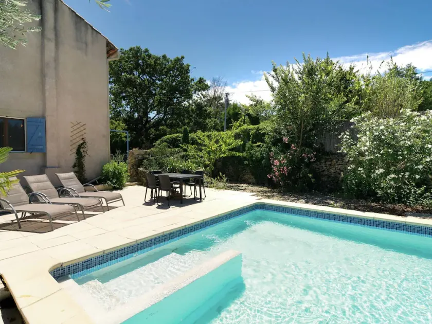 Villa avec piscine, idéale pour les familles avec enfants - Image 1