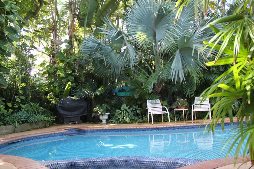 Mindre end 2 minutters gang til Kailua Beach, pool, cykler, grill, aircondition, NUC # 90 / BB -0013 - Image 1