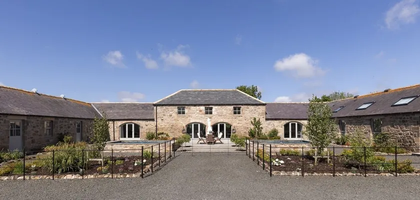 THE STEADING AT WEST LYHAM - stunning, sophisticated five bedroom hideaway  - Image 1
