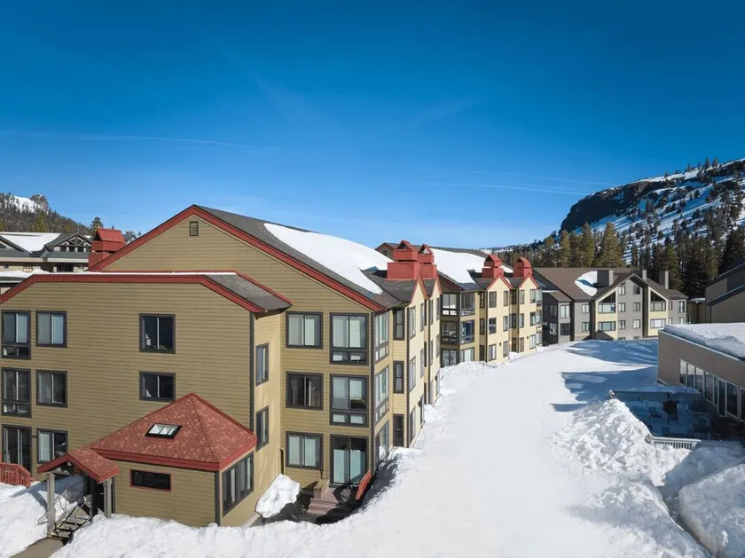 Room with Slopeside Access | Complimentary Wi-Fi - Image 1