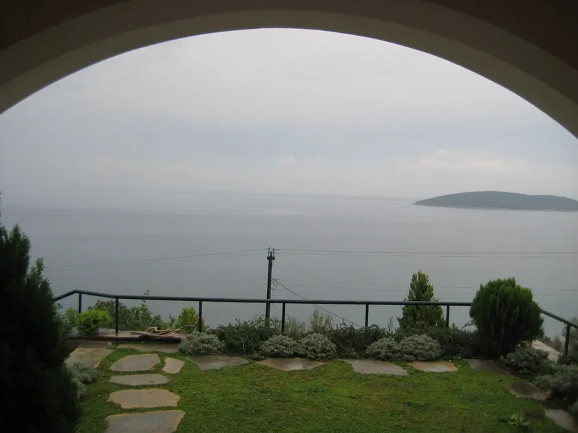 Elegant villa with private beach, pool, barbecue, sauna, jacuzzi and herb garden - Image 1