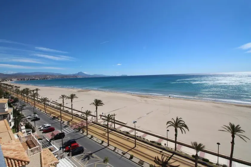 Belle maison à seulement 10 min en voiture de la plage El Campello - Image 1