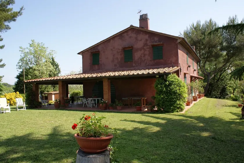 TUSCANY LANDHUS - Image 1