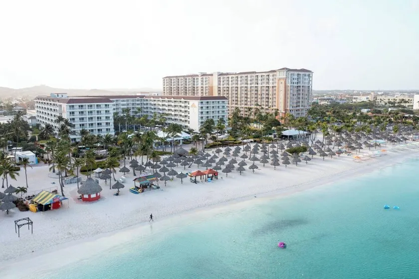 Ocean View Beachfront Aruba Get Away - Lazy River! Family Friendly Resort - Image 1