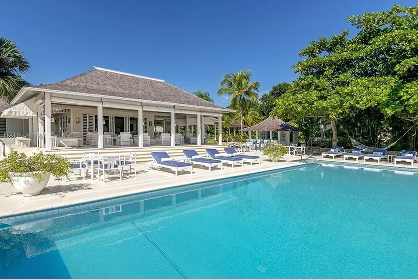 Bumper's Nest Luxury villa - Image 1