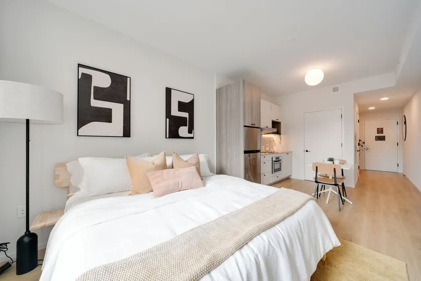One Grove in Jersey City - Image 1