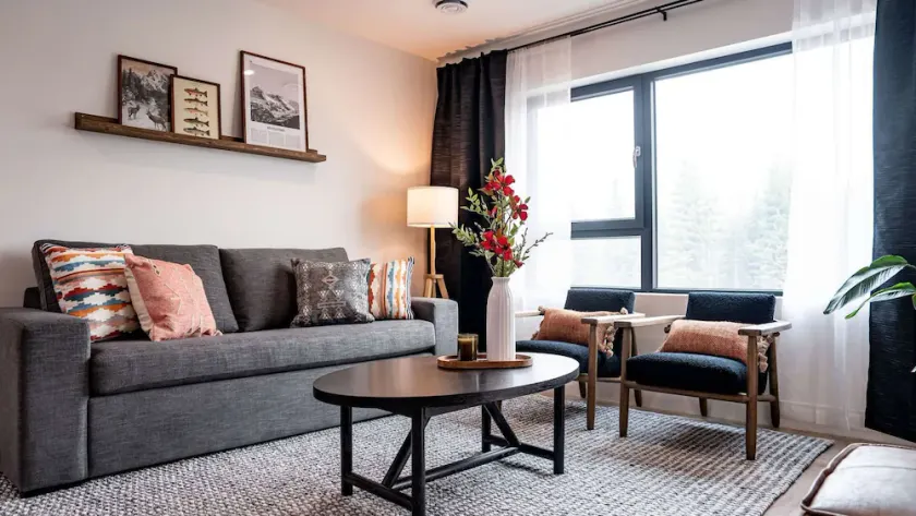 Monashee Sunshine - Condo with Private Hot Tub - Image 1