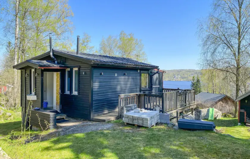 3 Bedroom Stunning Home In Fristad - Image 1