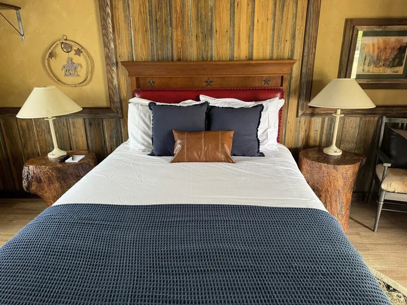 The Juniper Room - The Ranch House Motel - Image 1