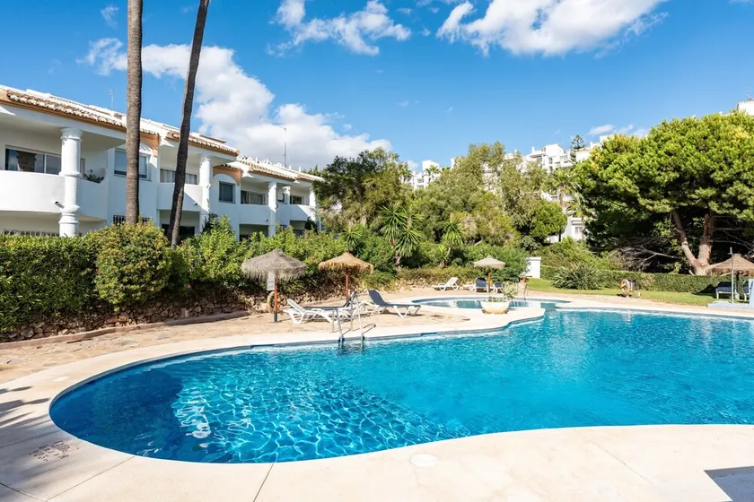 Ferienwohnung \"Casa Feliz\" mit Gemeinschaftspool, privater Terrasse und WLAN - Image 1