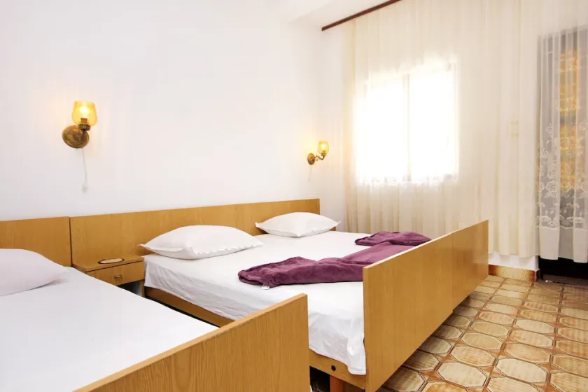 Apartamento-estudio con una terraza Marina (Trogir) (AS-10003-c) - Image 1