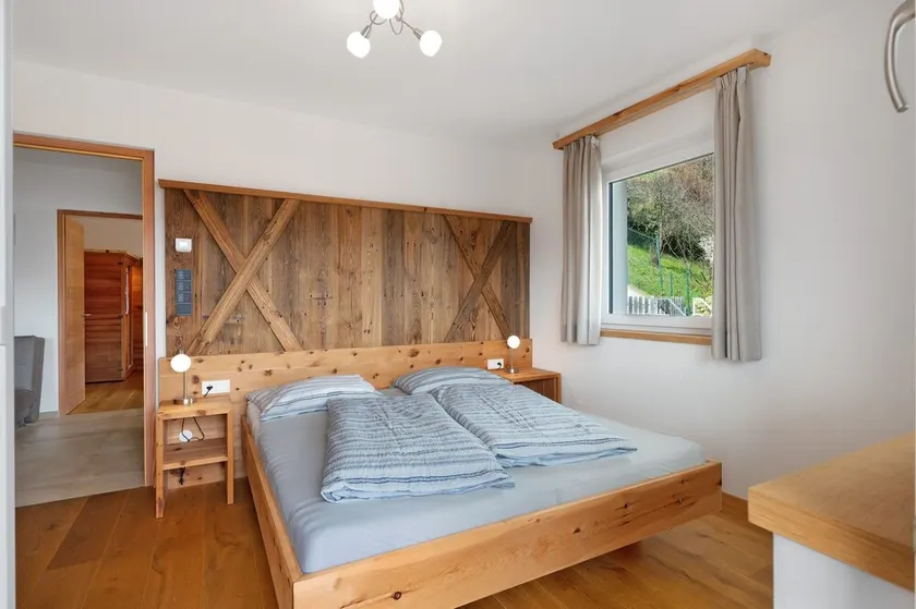 Holiday Apartment 'Pferscher - Apt Kastanienbaum' with Mountain View, Shared Terrace & Wi-Fi - Image 1