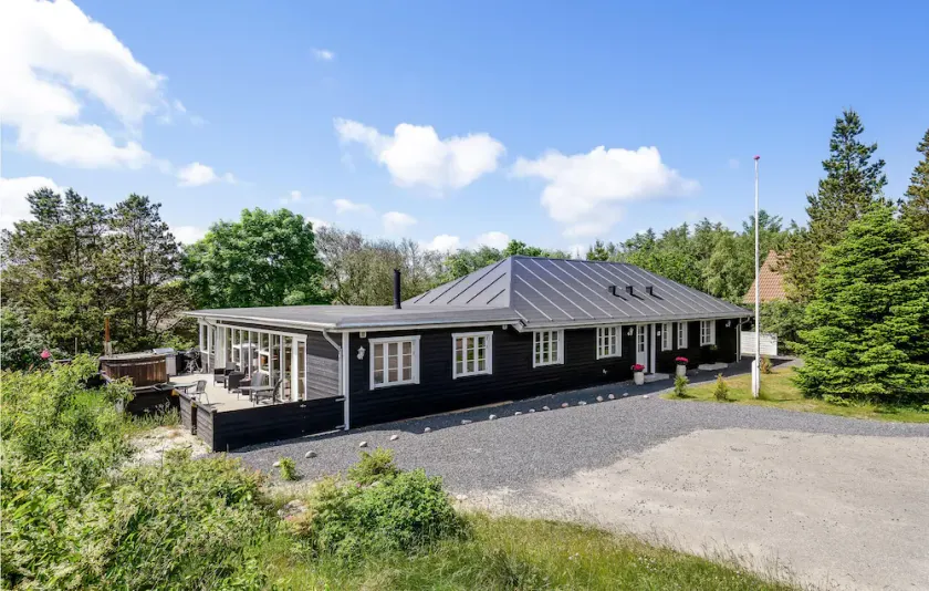 Nice home in Nørre Nebel with sauna - Image 1