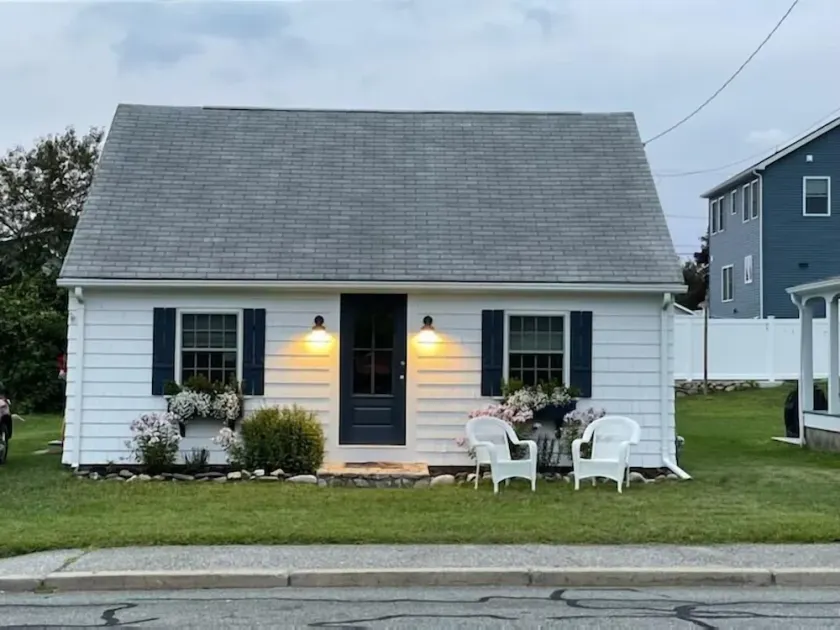 Genießen Sie eine entspannende Zeit in Narragansett, 2 Nächte Minimum, 2 Blocks vom Strand entfernt - Image 1