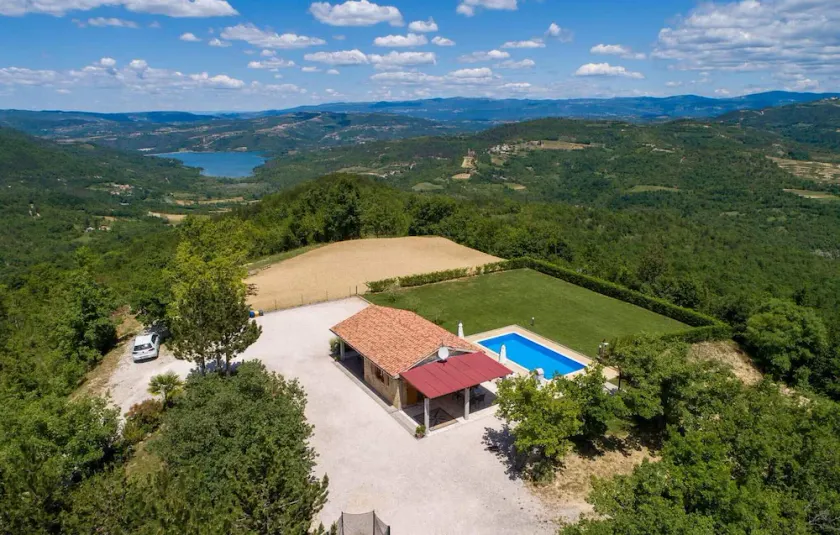 Casa Ivan - Image 1