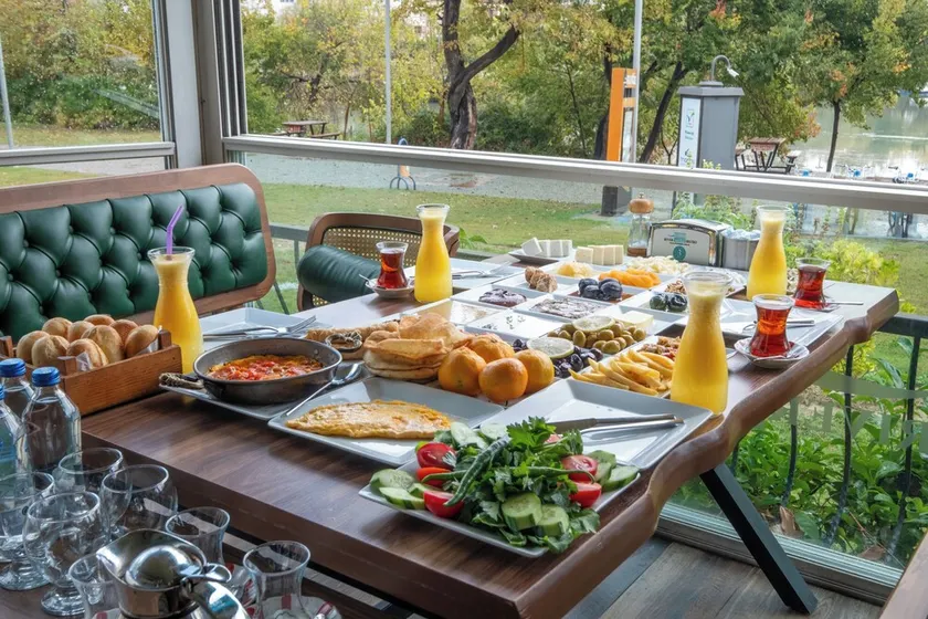 River suite hotel - Image 1