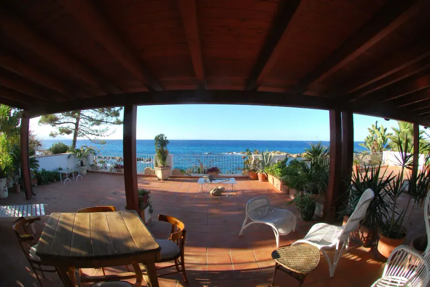 Donna Eugenia: ein Haus direkt am Meer für einen unvergesslichen Urlaub - Image 1
