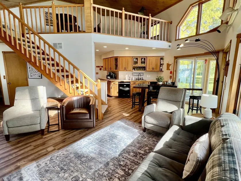 A Creek Runs Through It & Garage Great Room - Image 1