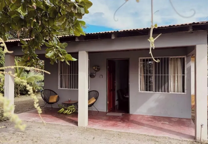 Casa con excelente ubicación en Bagaces Guanacaste - Image 1